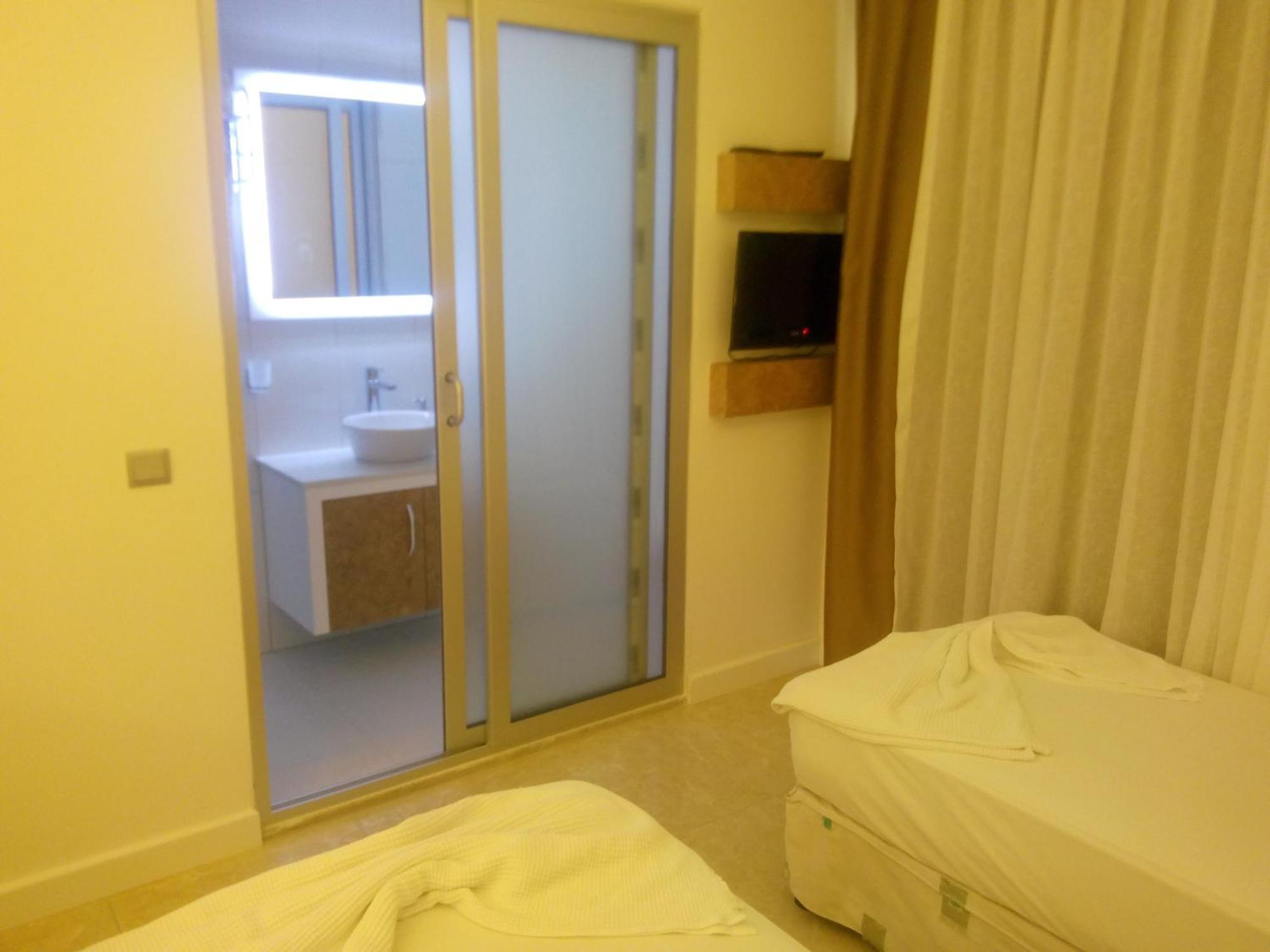 Hotel Ferah كاس الغرفة الصورة